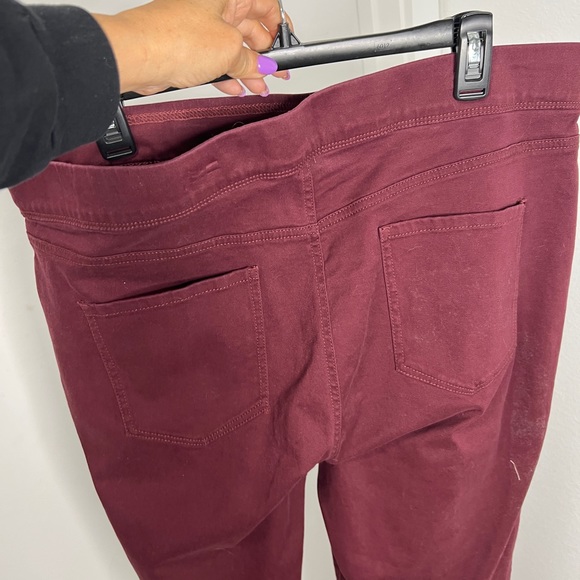 Gloria Vanderbilt “Avery” All-Around Slimming Effect jeans, size 18. - Picture 4 of 12